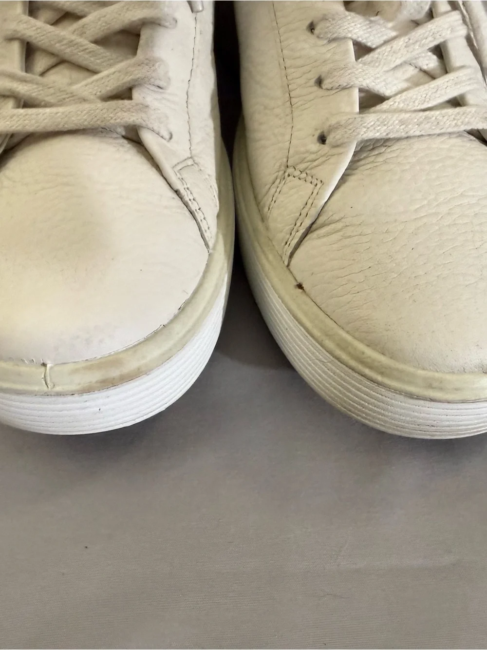 Ecco Classic Women's White Soft 60 Leather Sneakers - Clean Everyday Style